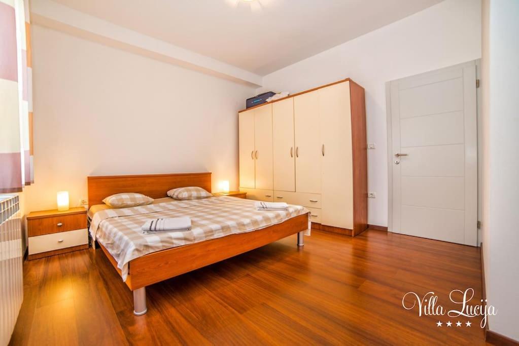Villa Lucija Pula Extérieur photo