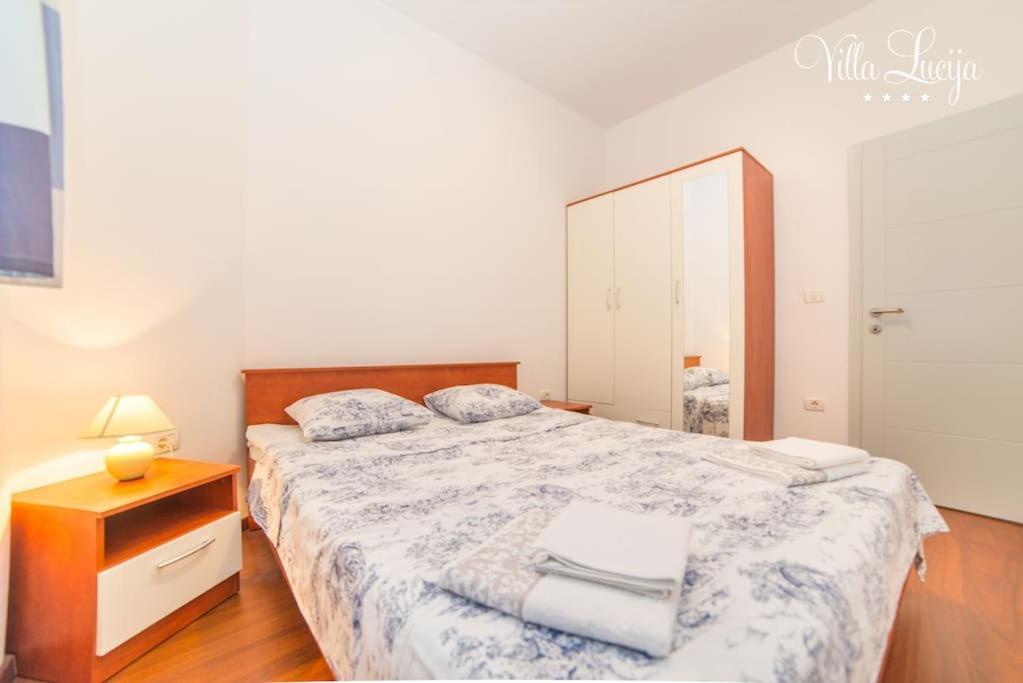 Villa Lucija Pula Extérieur photo