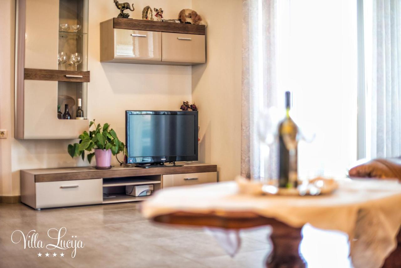 Villa Lucija Pula Extérieur photo