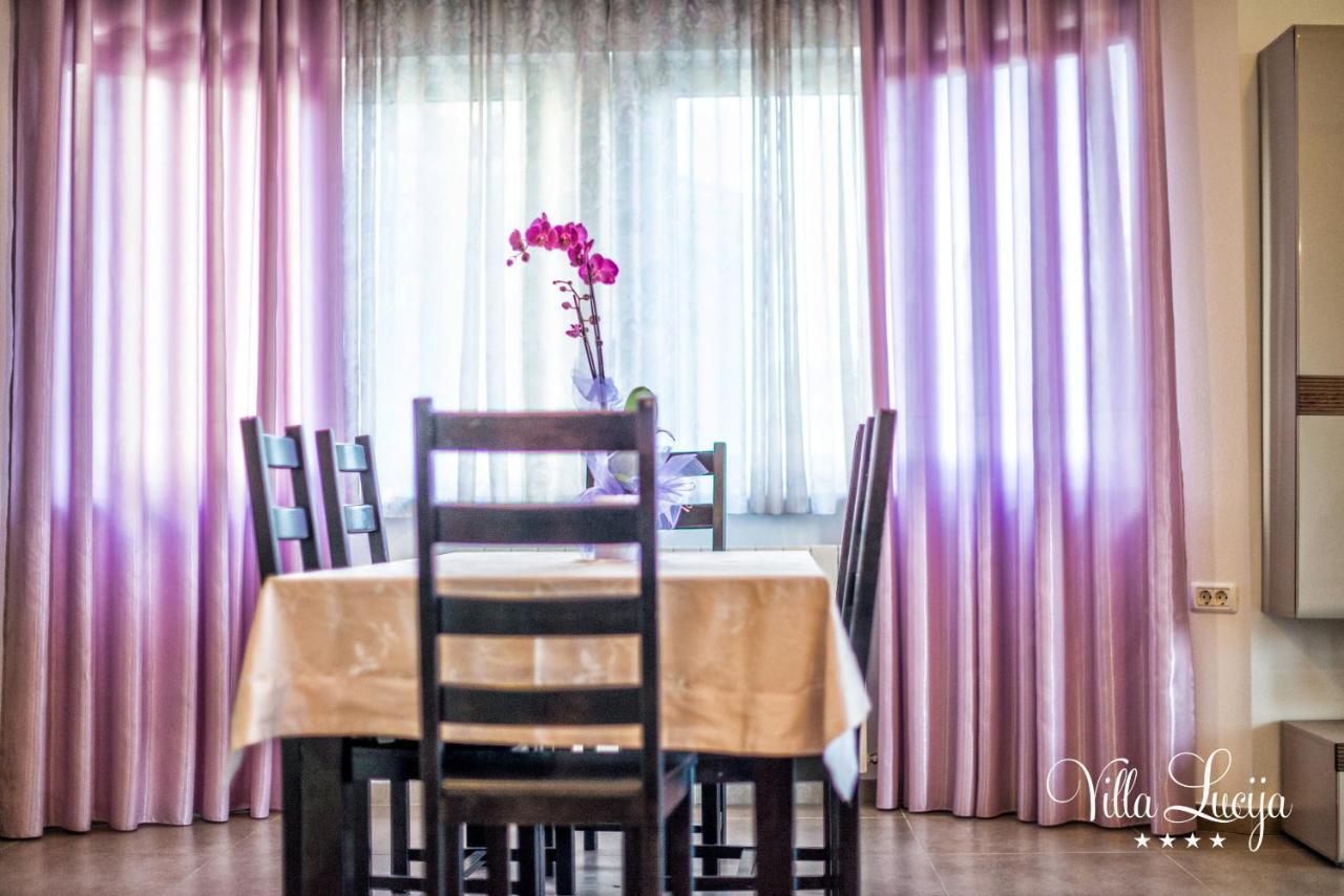 Villa Lucija Pula Extérieur photo
