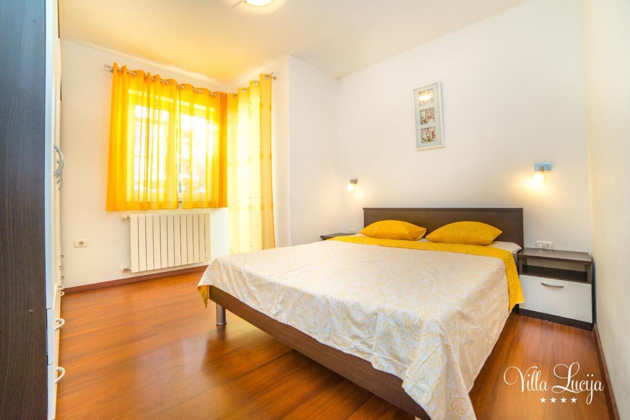 Villa Lucija Pula Extérieur photo