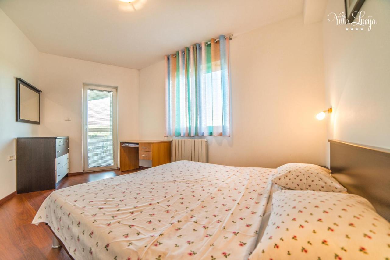 Villa Lucija Pula Extérieur photo